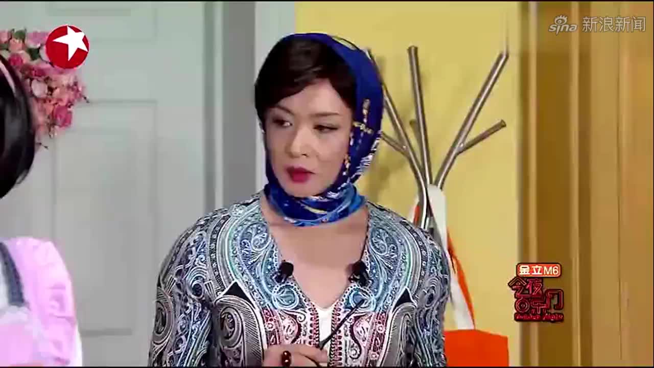 今夜百乐门:爆笑安检员来袭,现场翻客人行李,翻完还骂人!