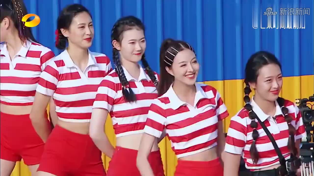 摇啊笑啊桥:绵羊队小姐姐被表白,其他姐妹奋力撮合!结局完美!