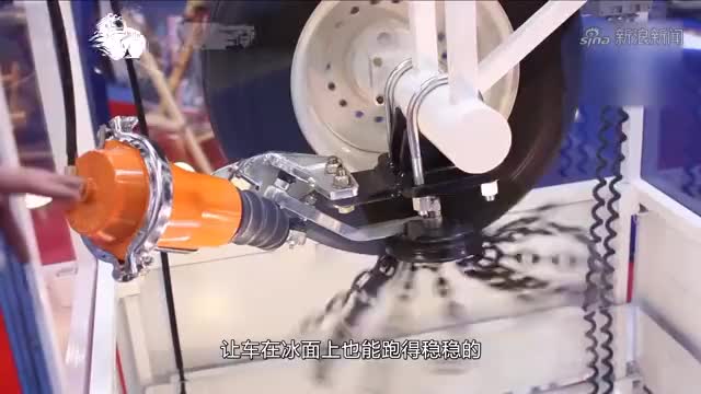 加上防滑链竟还在打滑,车:我太难了!