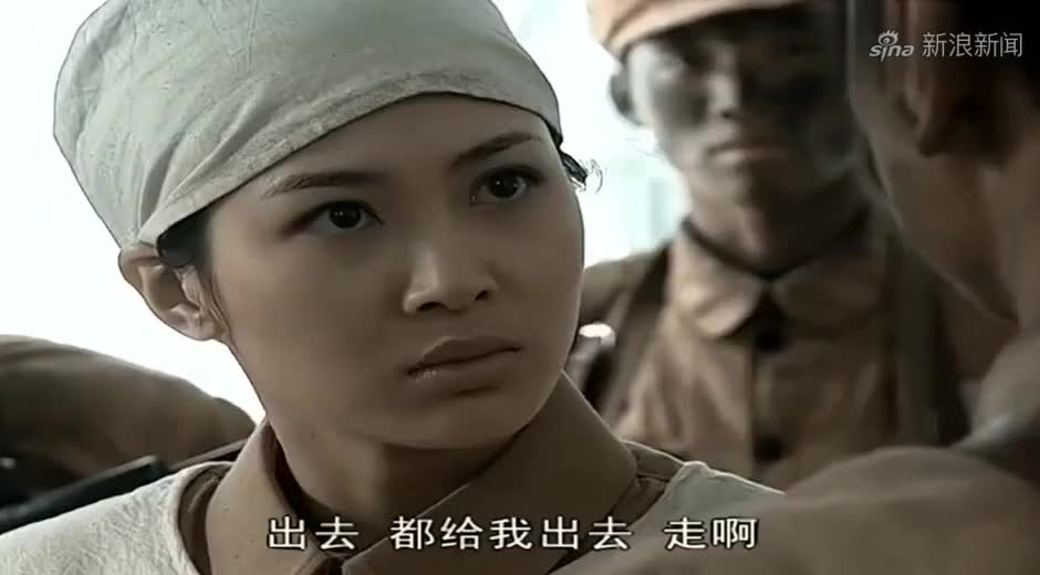 亮剑怕李云龙负伤赵刚这一踹再来段鹏这一跪把我眼泪都勾出来了