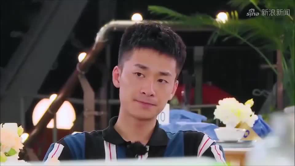 《中餐厅4》卡斯柏,冯伟突然告别!赵丽颖不舍流泪