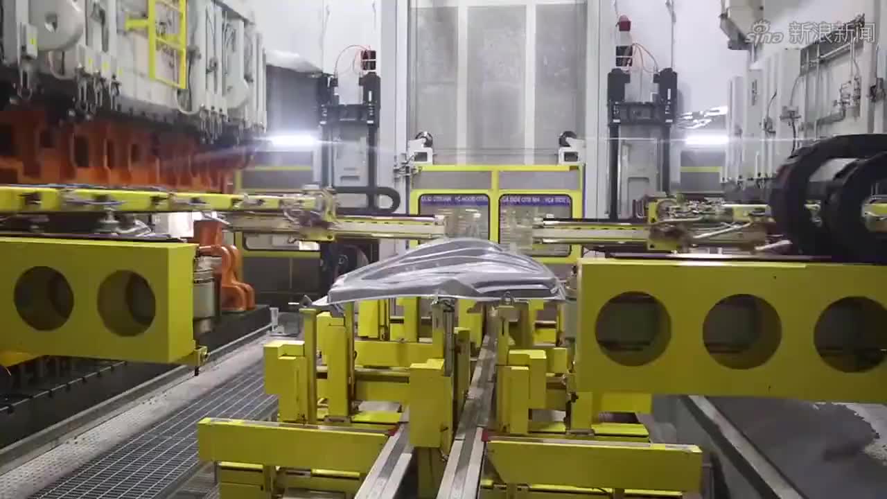 特斯拉车身组件的冲压