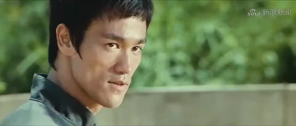 李小龙这段打斗太精彩了,完虐对手,我就看了十遍