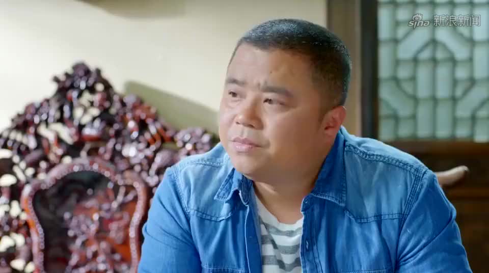 老黄立春牌局上互不相让,简直擦出火花,李芒还傻乐呢