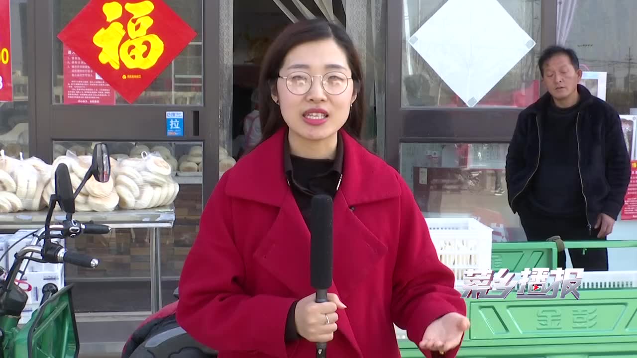 寿光:夫妻火烧店,一天可卖一万个火烧,记者亲自去体验