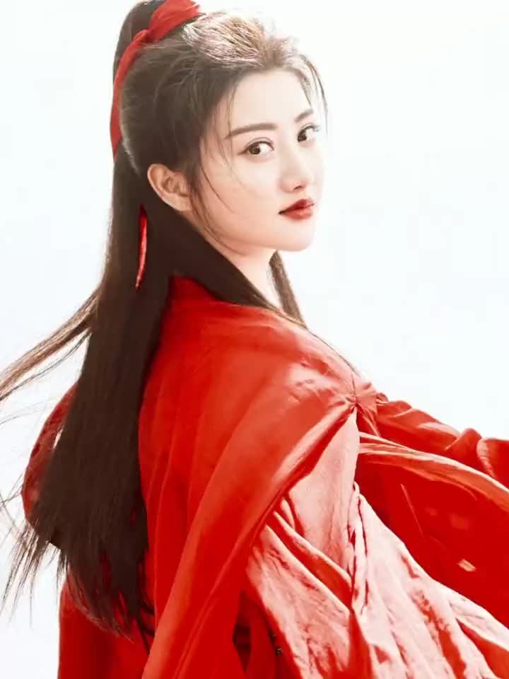 考古景甜绝美红衣古装,你们猜猜是出自哪部剧?