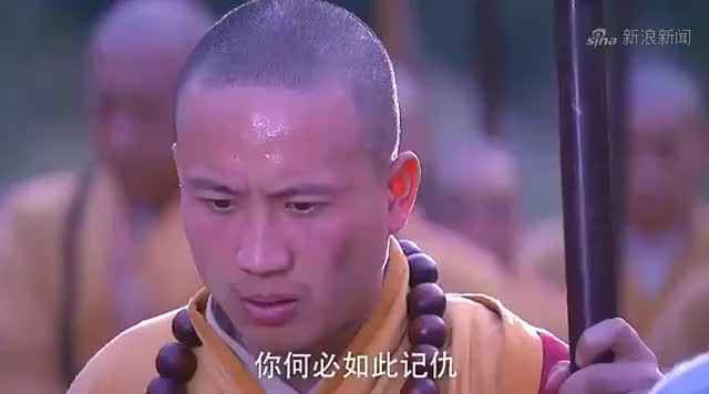 独臂刀客出手狠辣,欲废神僧一条胳膊,岂料却遭背后偷袭