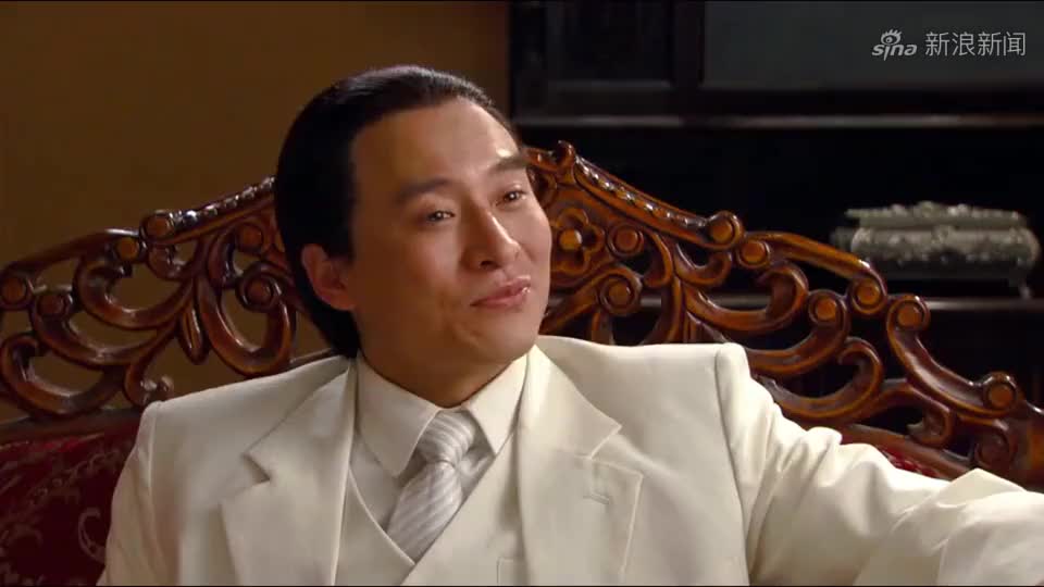 程志远收到礼物,竟将便当放在了李靖瑞的办公桌上.