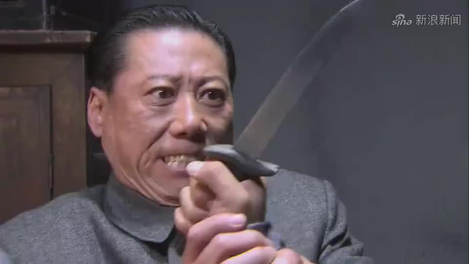 战火兵魂:于成山夺下军火库,拿走机枪大炮后炸掉,这段太精彩了