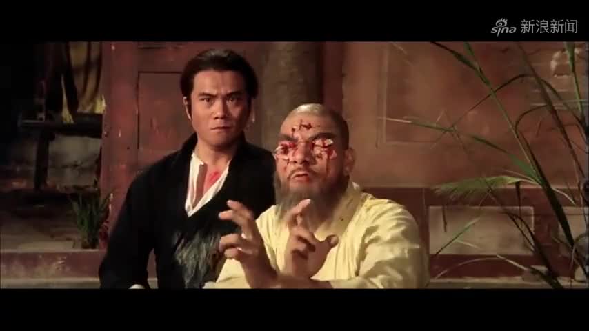 独臂刀客出手狠辣,欲废神僧一条胳膊,岂料却遭背后偷袭