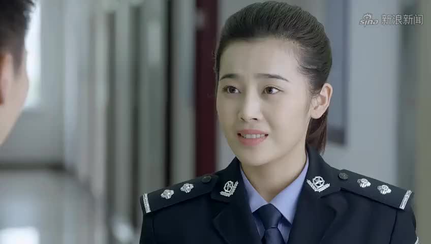 锅哥简凡打电话,舞云以为他骚扰小姑娘,简凡要骚扰也骚扰你