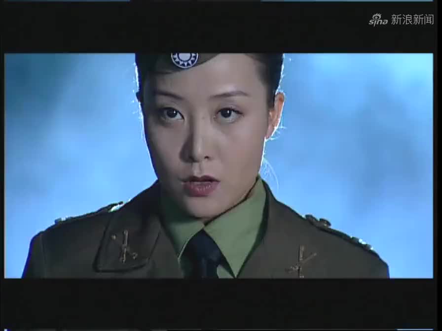 误入军统的女人:爬泥地,过铁丝网,这女兵训练真辛苦!