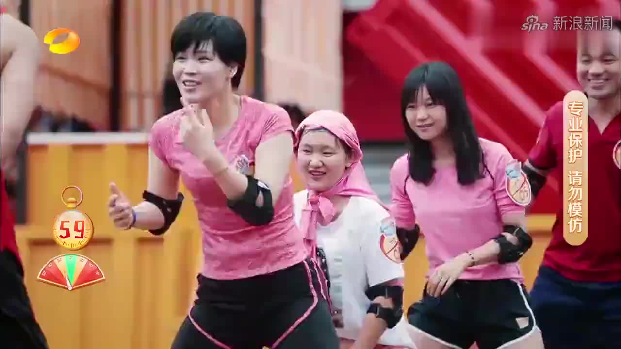 摇啊笑啊桥:罕见的小绵羊姐姐齐落水,观众瞬间沸腾了!