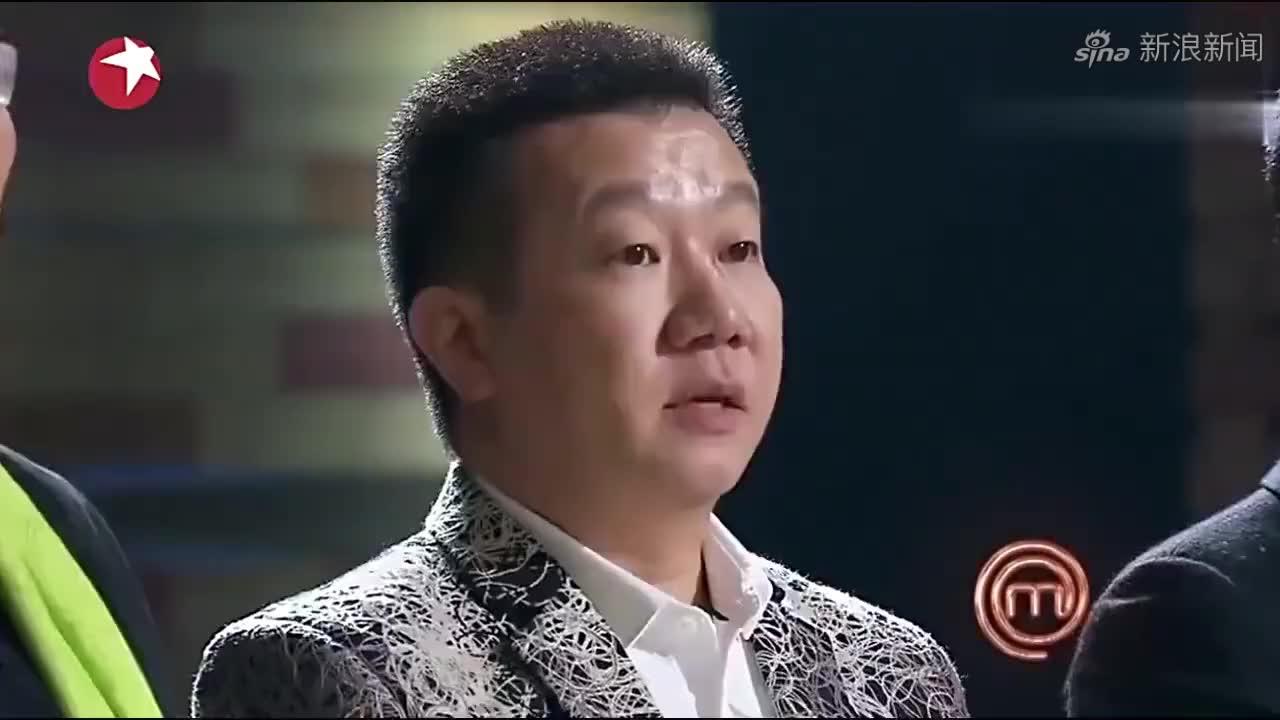 舌尖星厨梁子庚示范水晶虾饺技法,刘一帆佩服