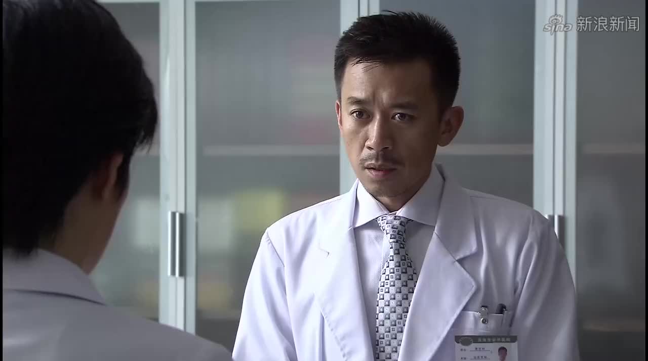 无影灯下:富豪去世,留给儿子每人20万,赠与主治医生200万