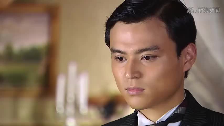 马老板拿到光复社一亿假钞,开始实行光复社的下一步计划