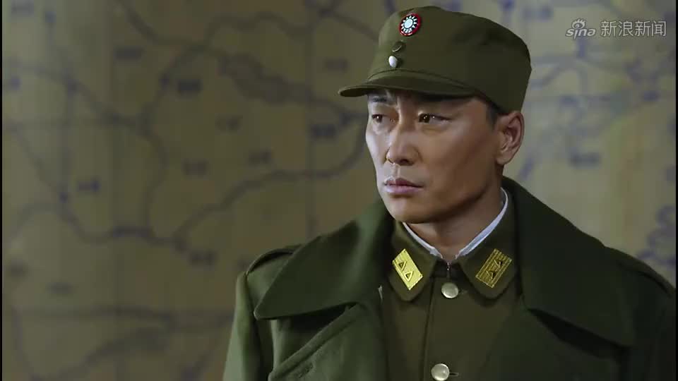 风云年代:赵恒轩一听说被包围了,就拿枪指着曾局长