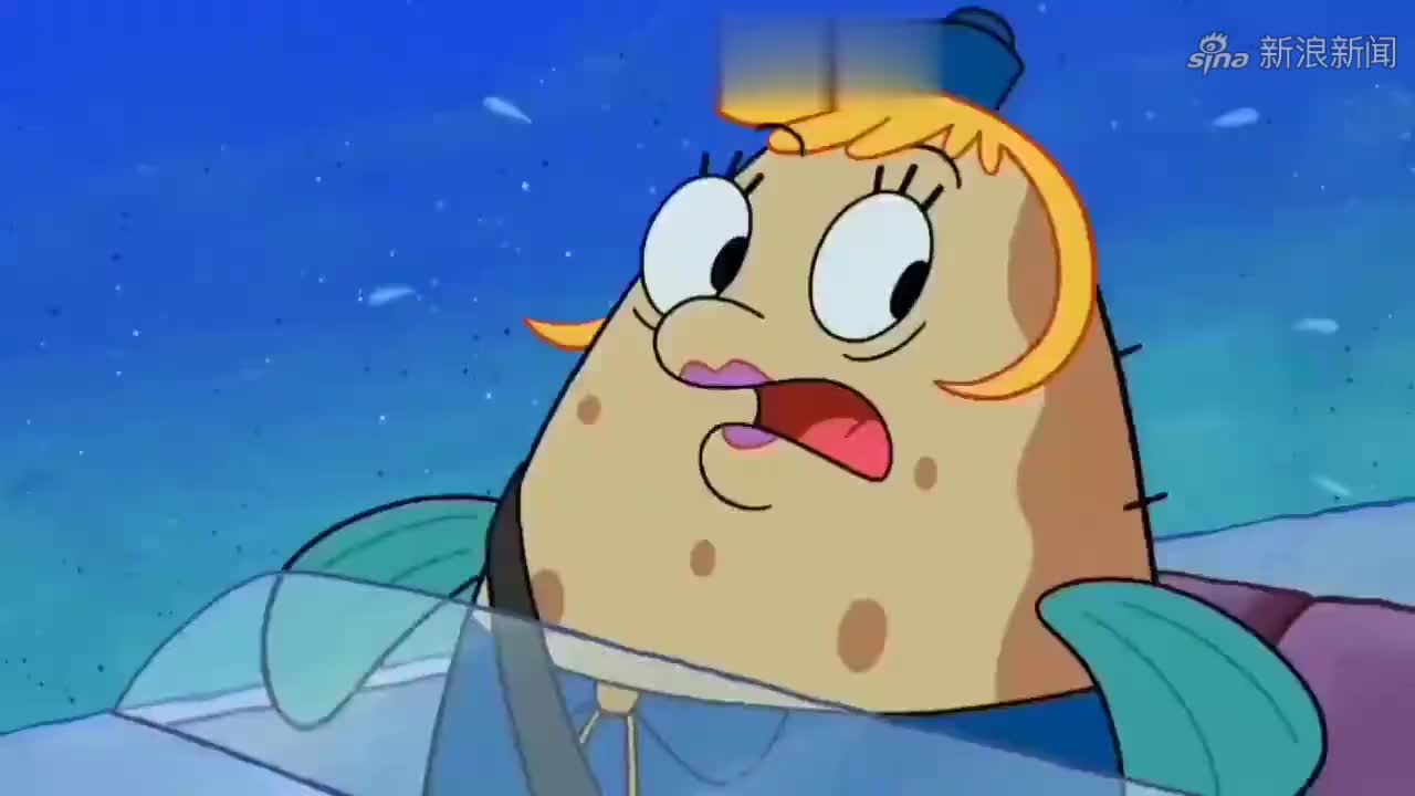 顺溜扒掉了阿囧的衣服,阿囧冻得瑟瑟发抖,真是搞笑!