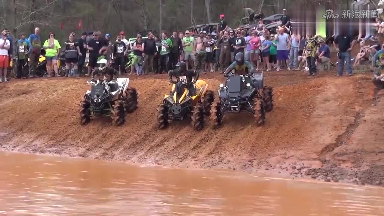 老外挑战泥潭成乐趣,这才是真正