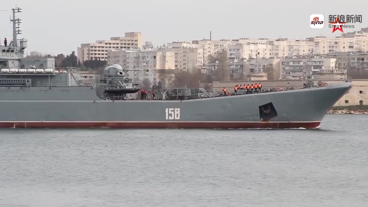 俄罗斯黑海舰队多艘舰艇参加完演习返回驻地