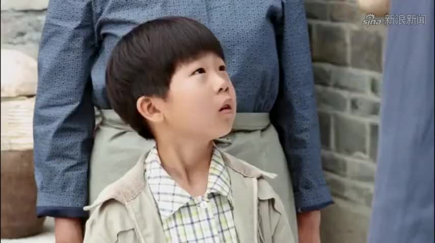 俺娘田小草:弟妹没出月子,就抱孩子往外走,全村人都来看热闹