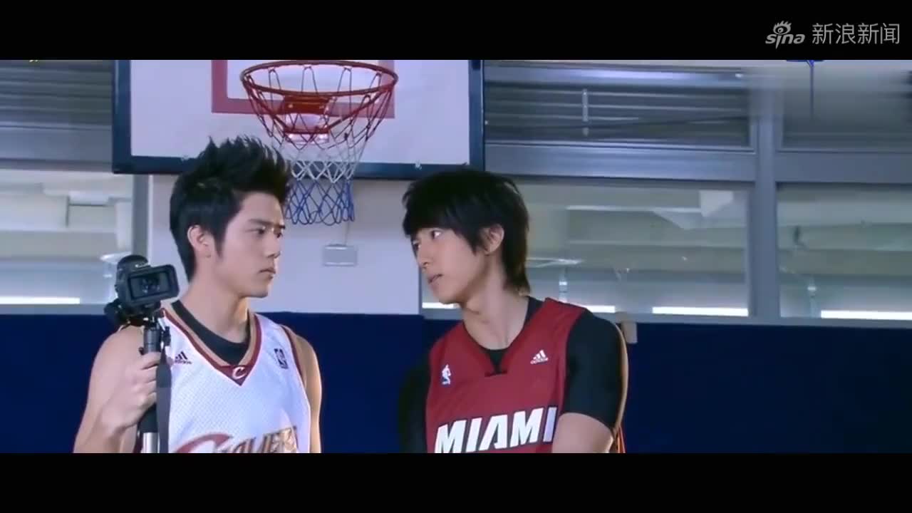 篮球火元大鹰的这一颗球,球印都印在了w的脸上