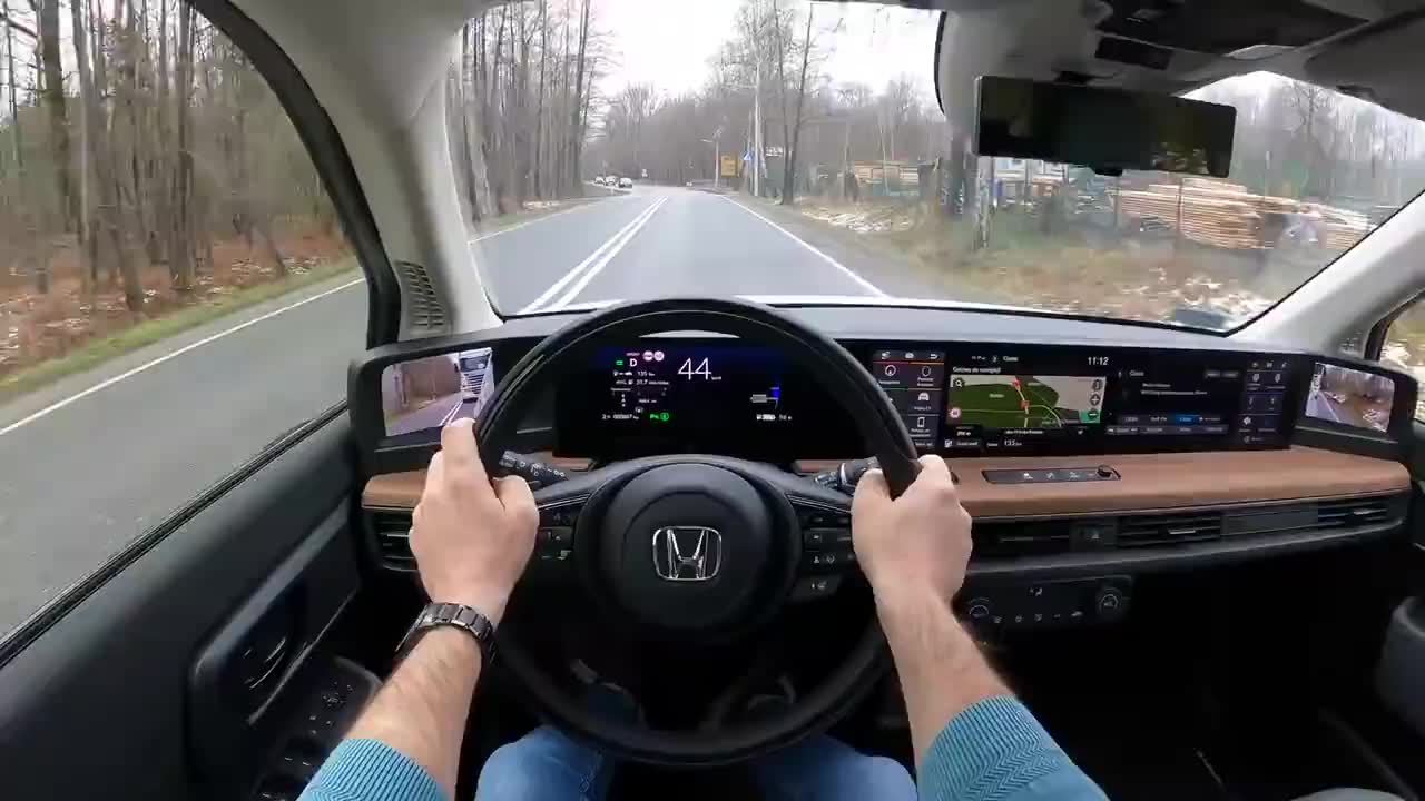 为新世代年轻用户倾心智造,比亚迪ea1上海车展首秀