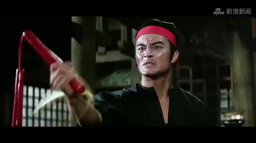 死亡游戏:棍王伊诺山度守塔,李小龙来挑战,双节棍对决太精彩!