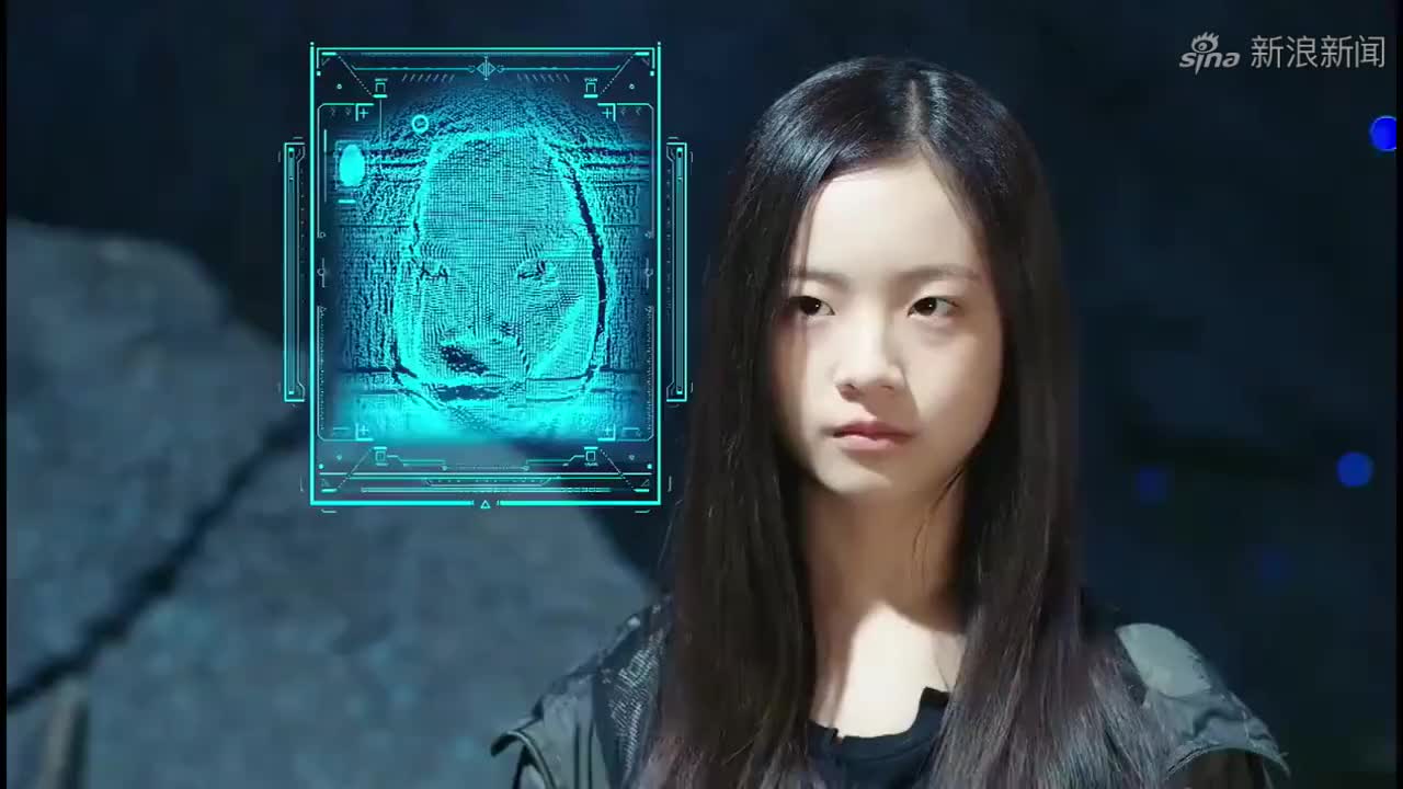 同学两亿岁:宣墨霸气说出自己的身份,外星部下听完赶紧下跪