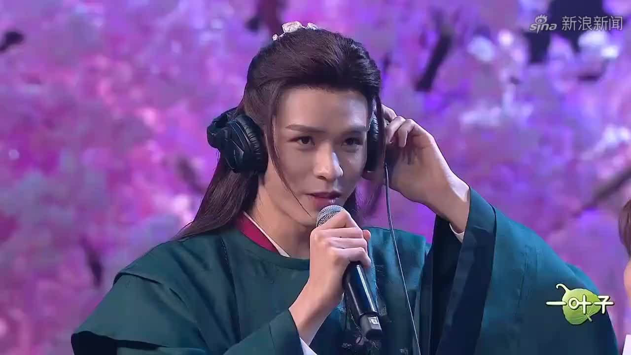 山河令演唱会:龚俊张哲瀚好默契,张哲瀚唱歌真好听啊