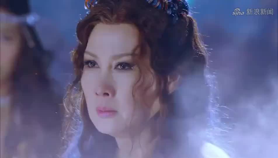 幻城:樱空释胆子真大,竟闯进圣尊的温泉,还幻化成岚裳公主