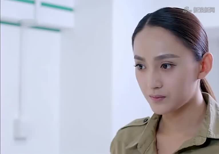 麻辣变形:柳莎回家扫墓秦升着急,老大向他讲自己的故事