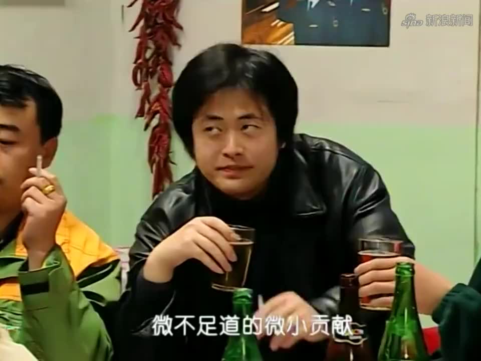 东北一家人:牛小伟的烧烤生意不错,顺子来了直接点了若干烤串