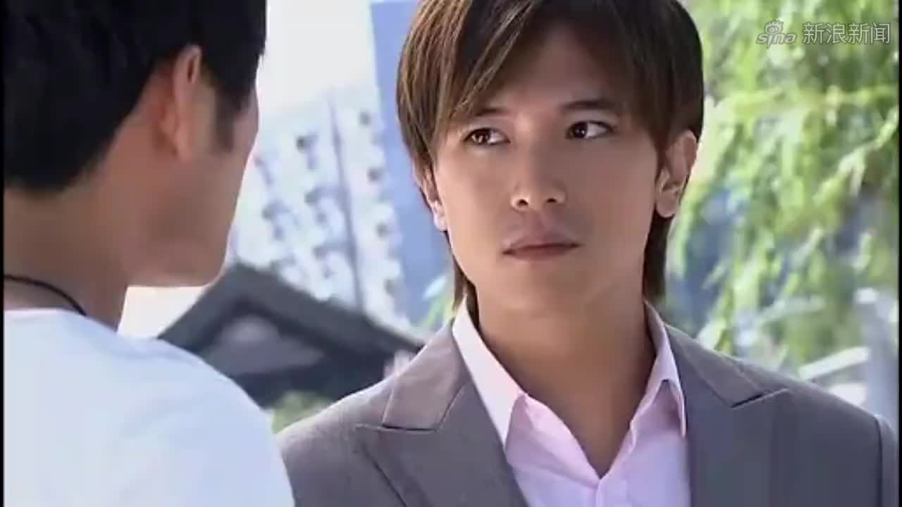 皓天为情伤心欲绝,友善趁机煽动在他心中的地位,不料成功了