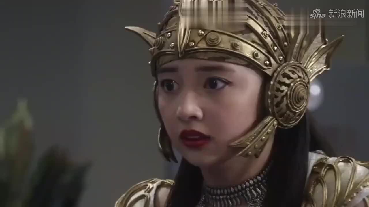 小光主动承认自己就是银河奥特曼,没想到阿蕾娜说银河是她的仇人