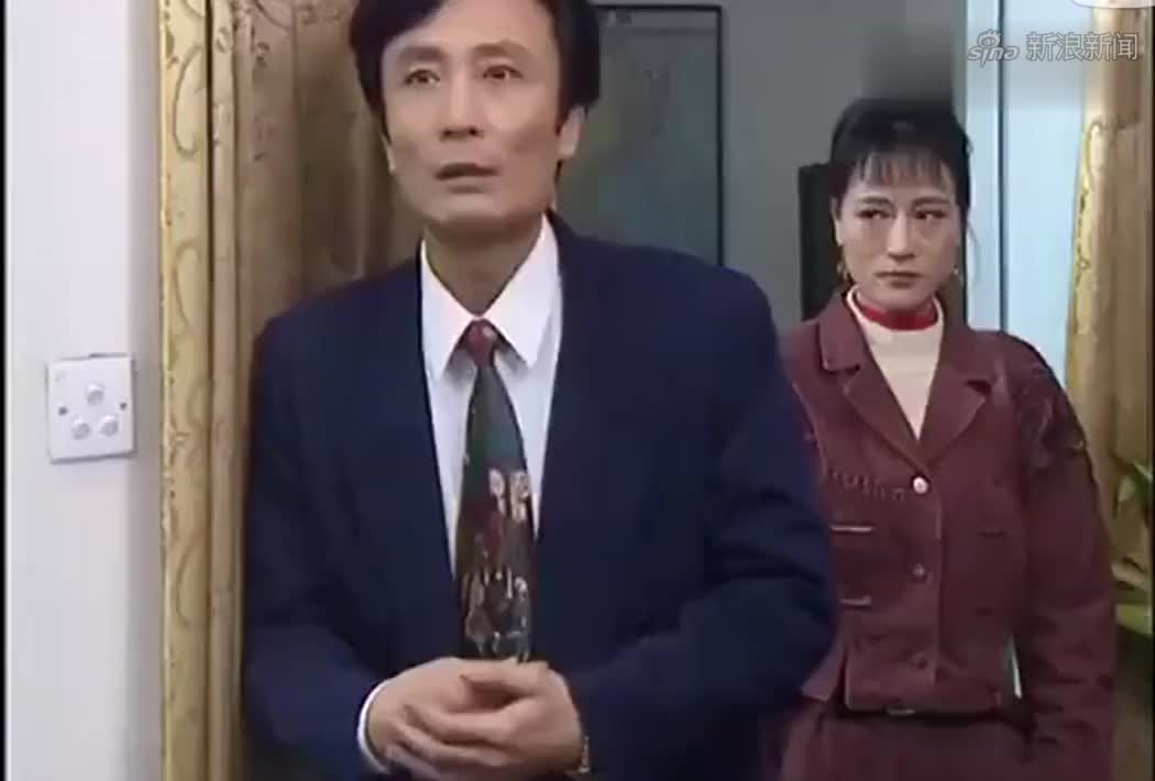 山城棒棒军:大伙帮毛子老乡铁树夫妇安排住宿,廖壳子心怀鬼胎.