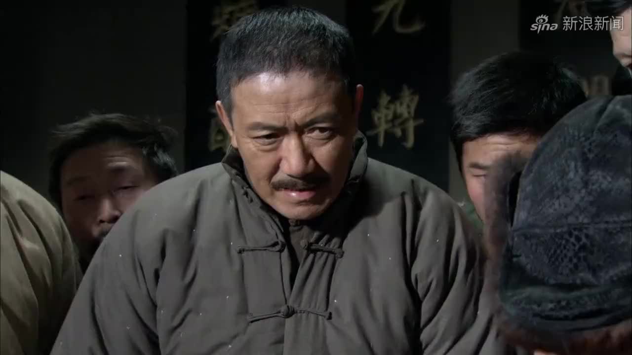 闯关东:朱开山一记飞镖过去,老果子一命呜呼,黑丫头被惊讶到了