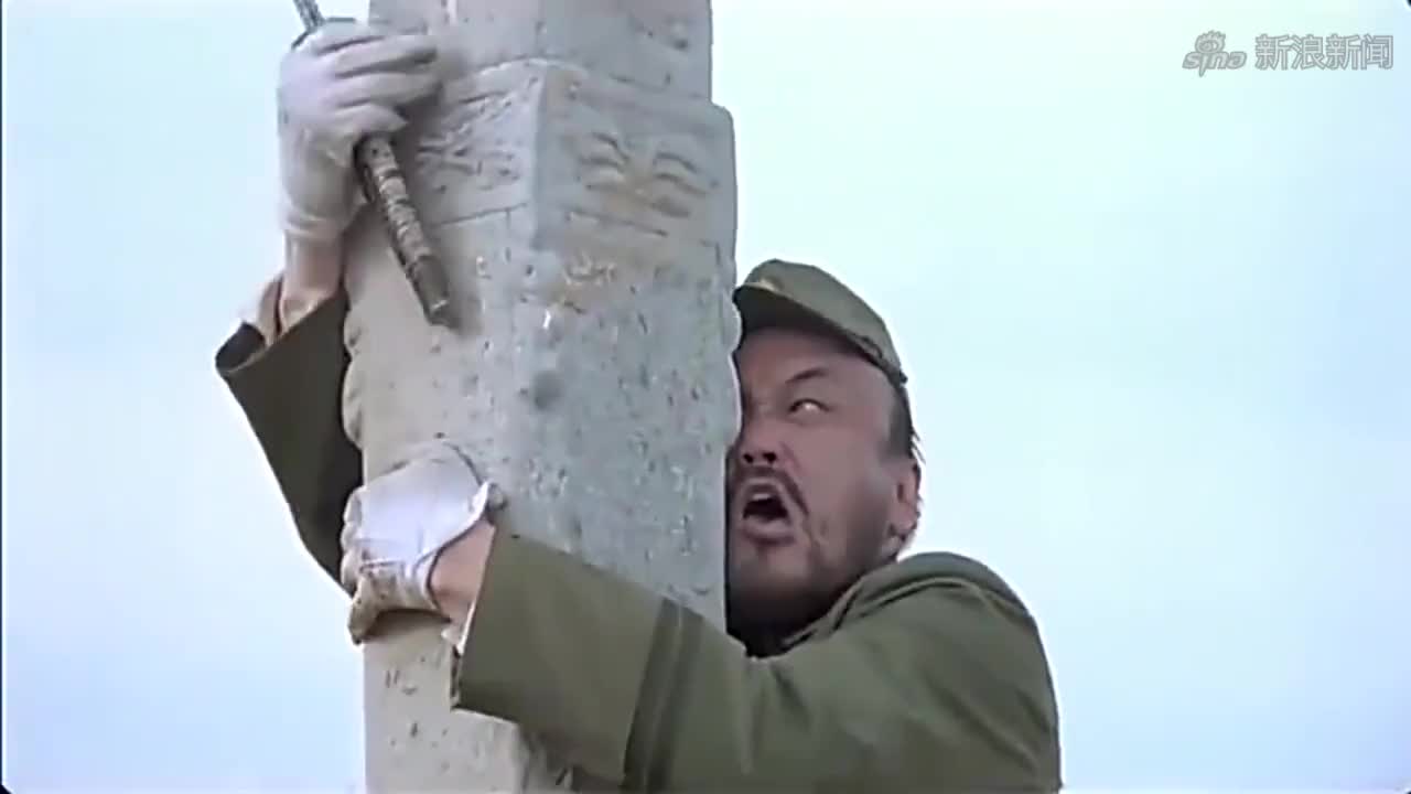 跟举起手来有得相比的抗日剧,应该是搞笑片,笑到晕