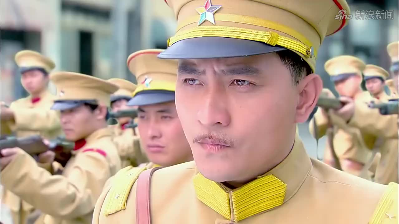 烽火佳人,10年后,霆琛已是军阀将军沈之沛手下杀手黑鹰