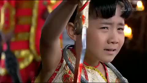 看到龙王三太子小时候样子,终于明白哪吒为啥会抽他的筋了,哈哈
