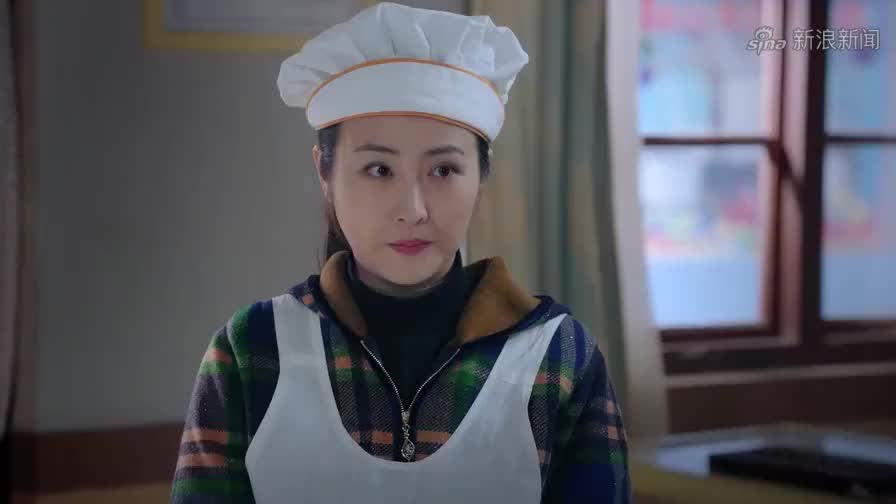 姥姥的饺子馆会说话真了不得!桂芳一席话感动大老板当场撕合同