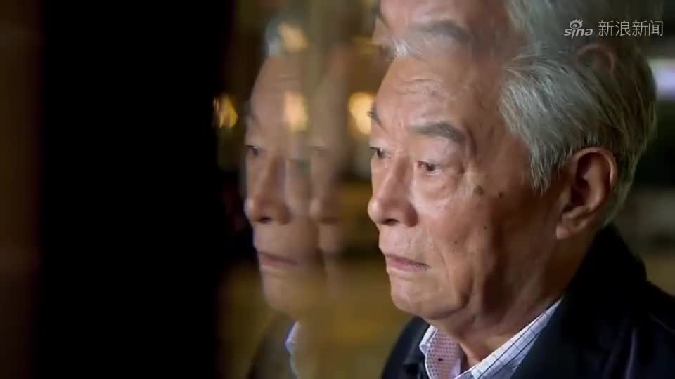 力丸最新上班图来了,不知道力丸得腰伤有没有好啊