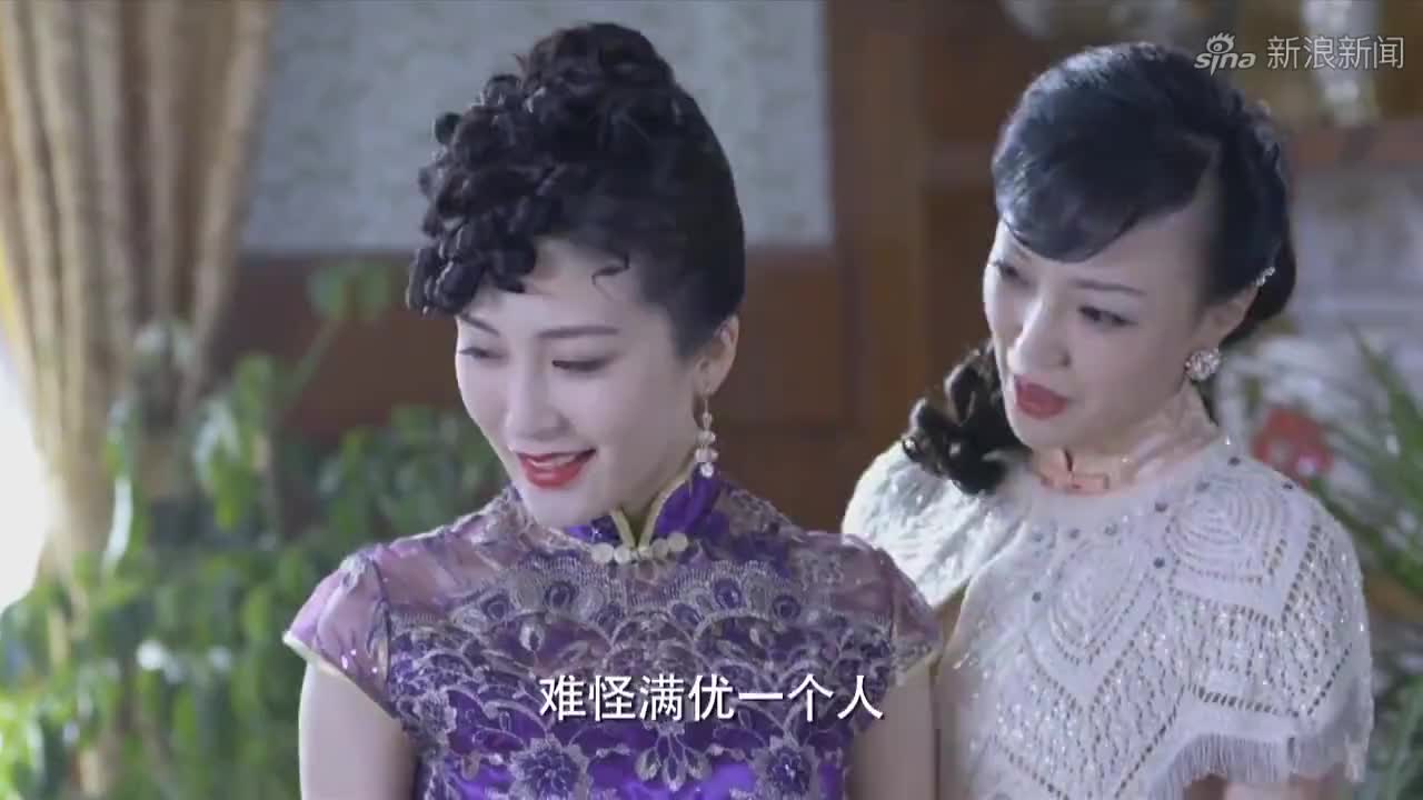 姐妹来找满优吃饭,看见非常也在,调侃难怪满优躲着不出来