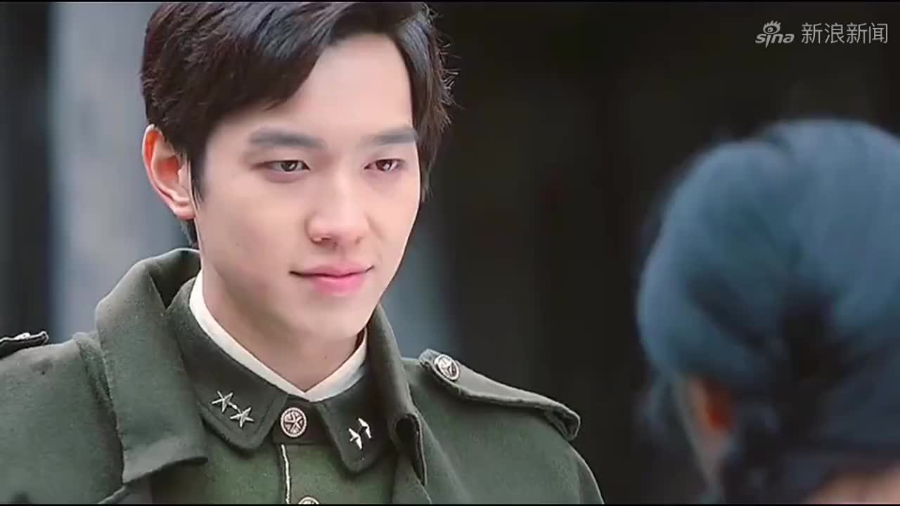 炮灰攻略:女总裁被杀手盯上,本以为死定,怎料三字救下自己小命