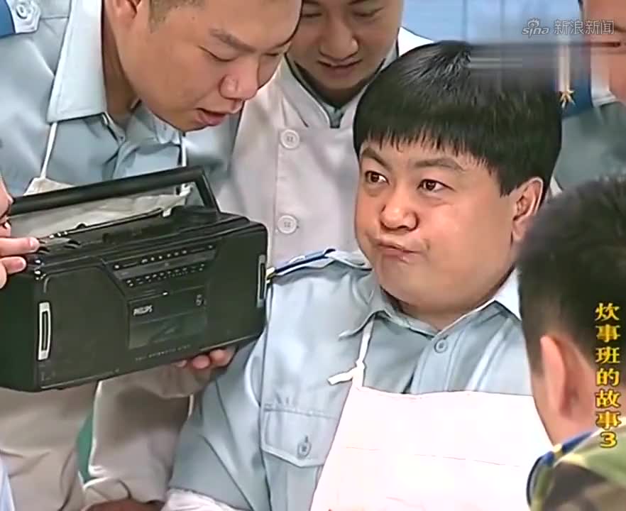炊事班的故事:小姜挤兑班长,长得比野兽派还要野兽派,太吓人了