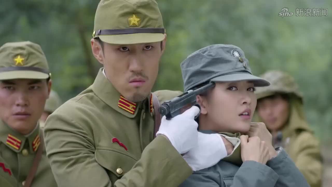 错伏:美智子被调回军部,小野大佐很头疼,知道她不是一个善茬