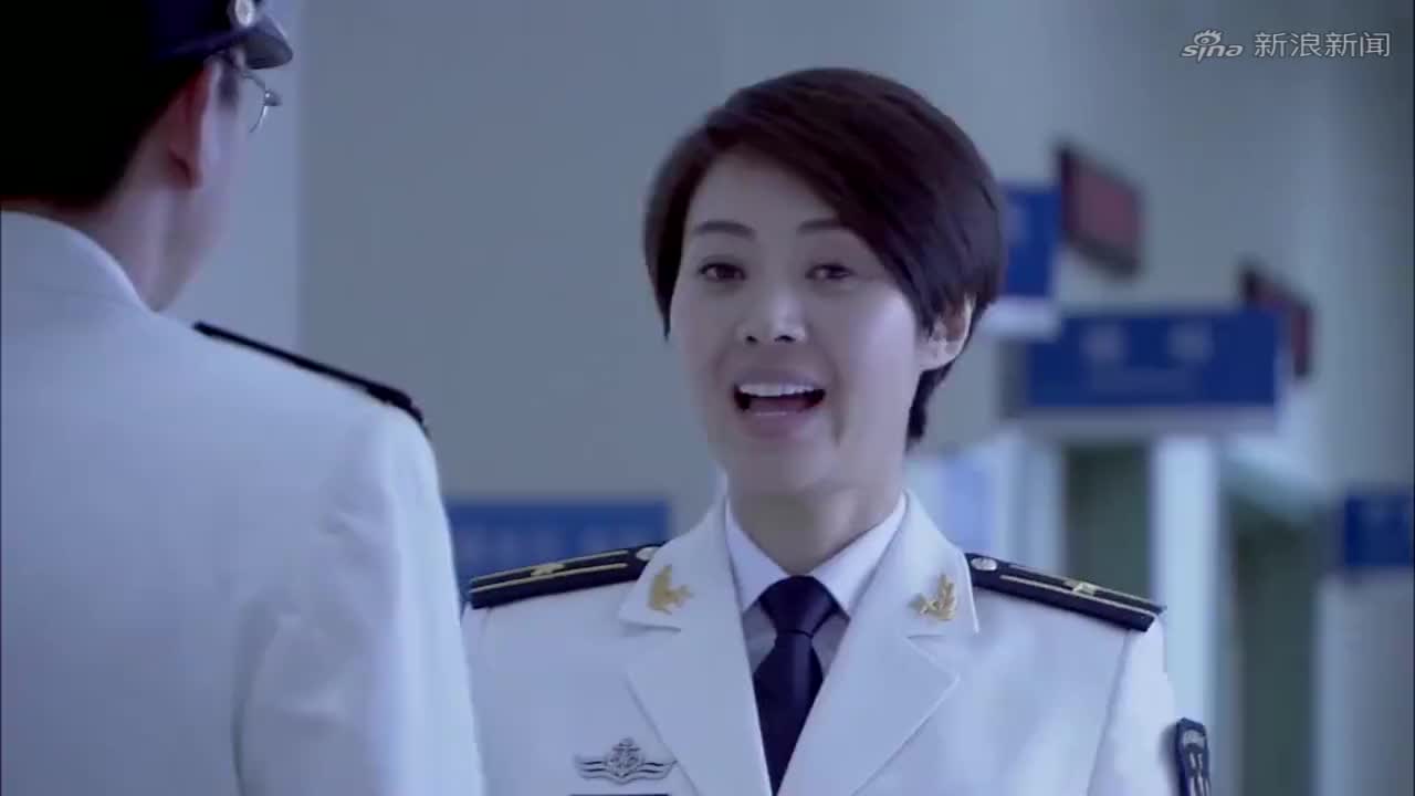 舰在亚丁湾:清官难断家务事,没想到大家在拿龚新华开涮,太损了