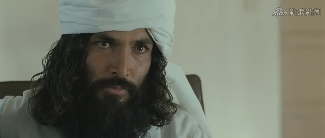 追风筝的人:阿米尔认出头目,是欺负哈桑的阿塞夫,阿米尔被惊到