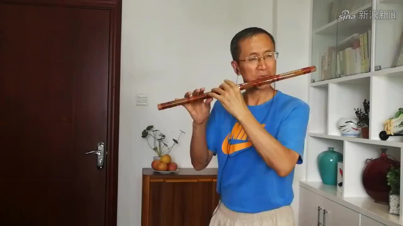 唢呐世家老艺人演奏歌曲《在那桃花盛开的地方》,你听听美不美?
