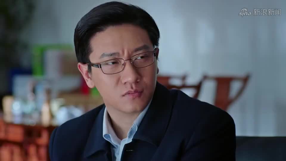 生存之民工:工厂里来一个女人,农民工到处给凑钱,发生了什么